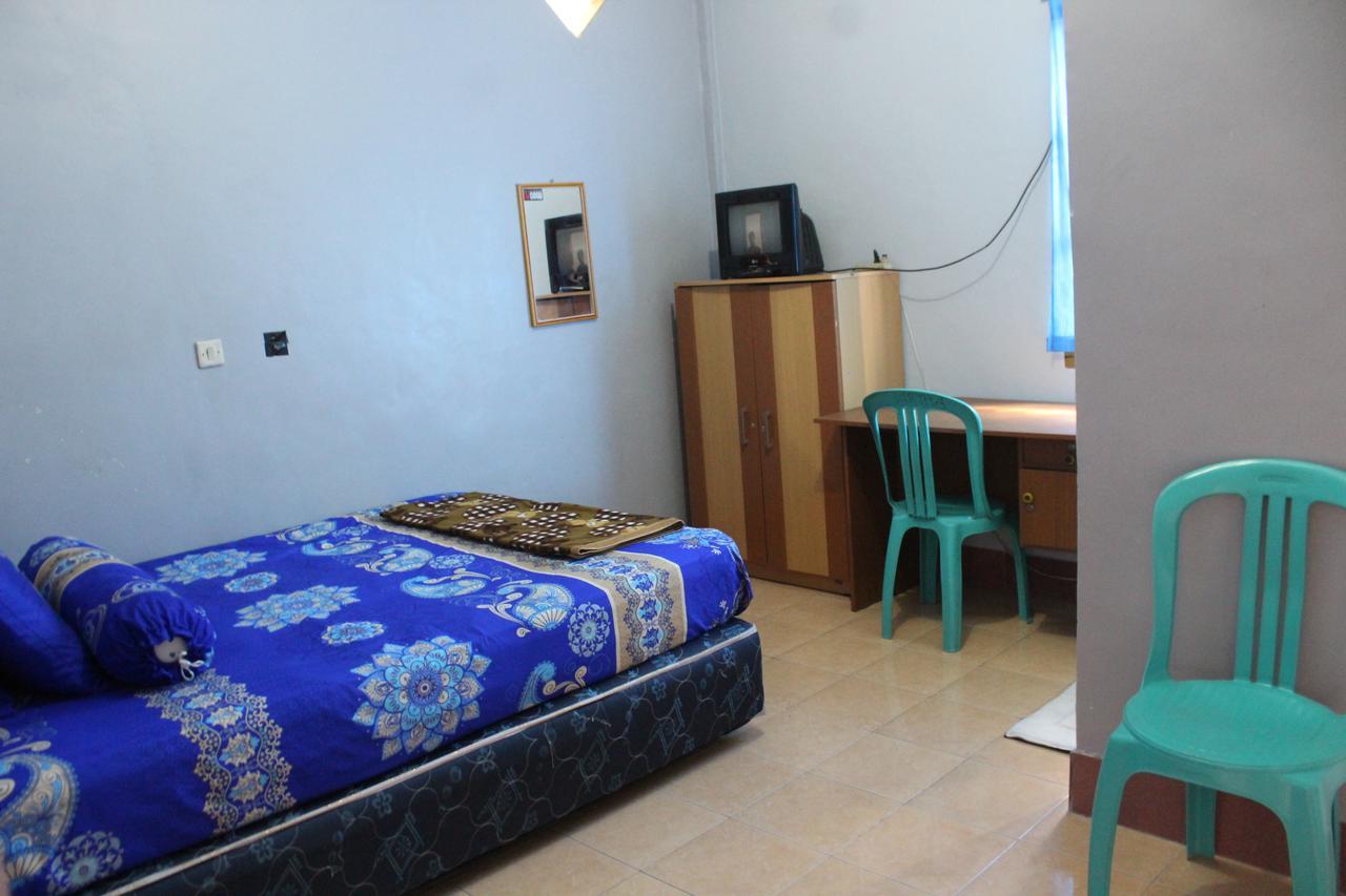 Penginapan Artha Praya Ngoại thất bức ảnh